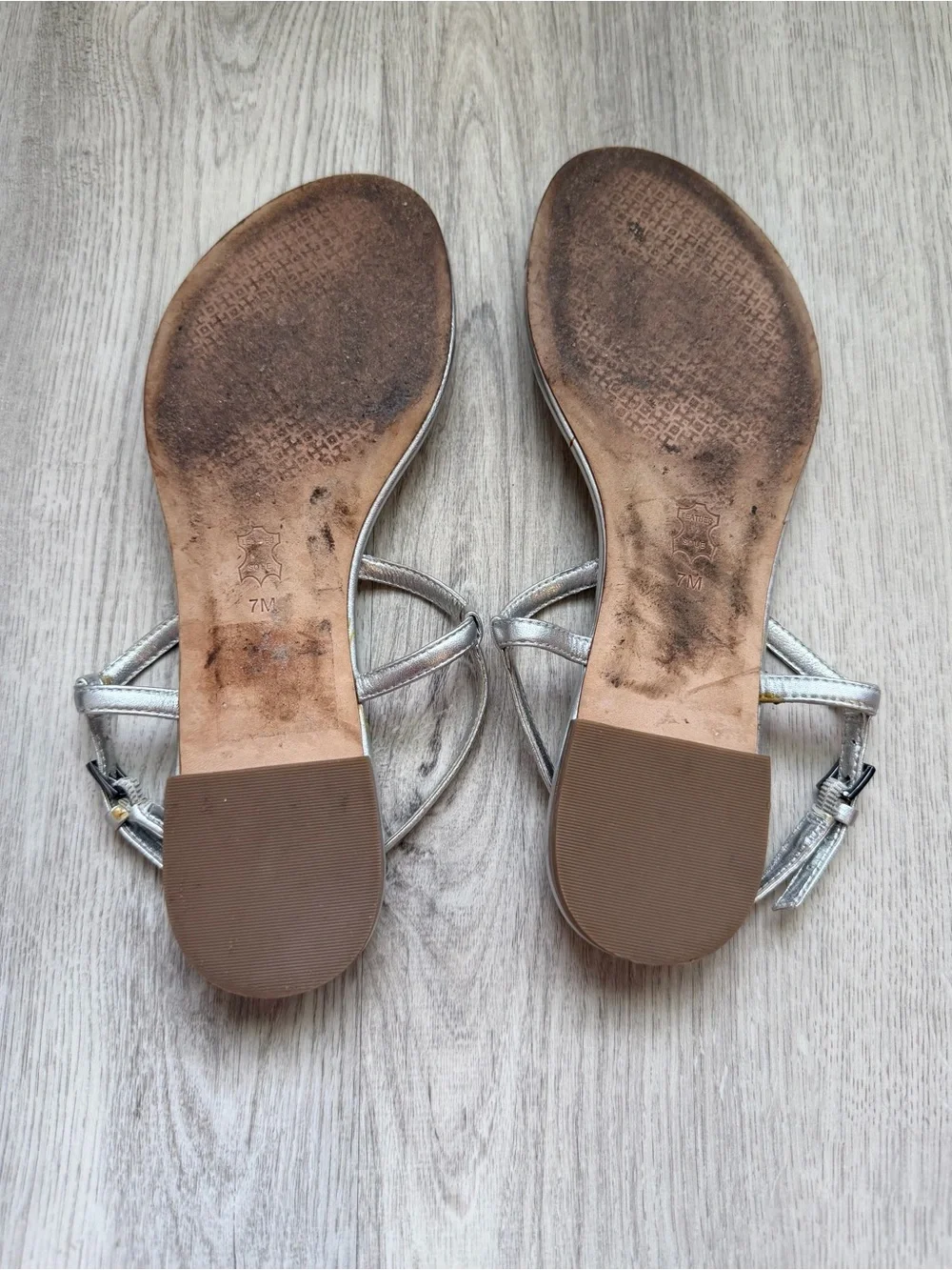 Tory Burch - Women's Metallic Leather Thong Sandals in Silver w/ Crystal Logo